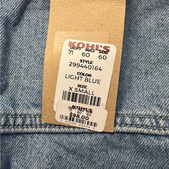 Levi’s jean jacket - Picture 3 of 3